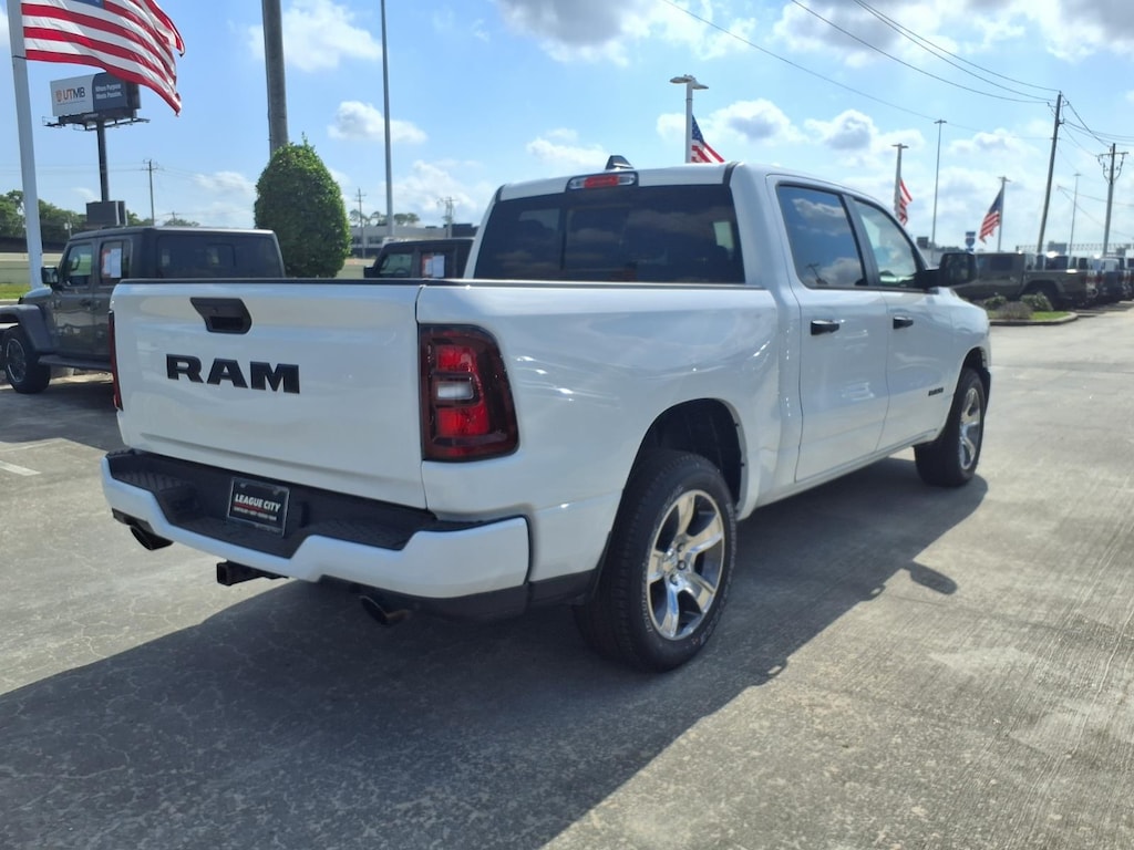 New 2026 Ram 1500 Express Crew Cab