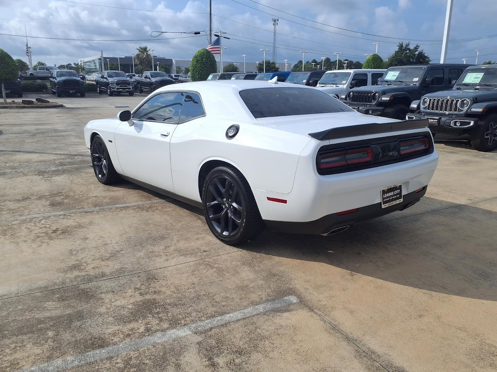 Used 2023 Dodge Challenger R/T Coupe