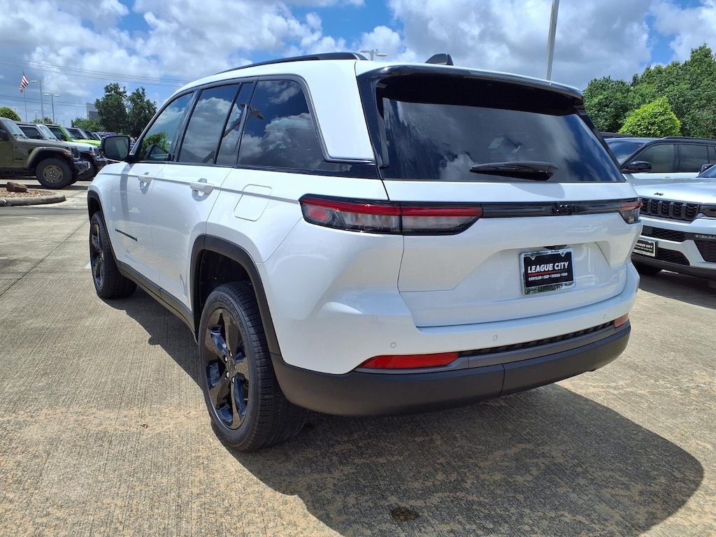 New 2026 Jeep Grand Cherokee Limited Sport Utility