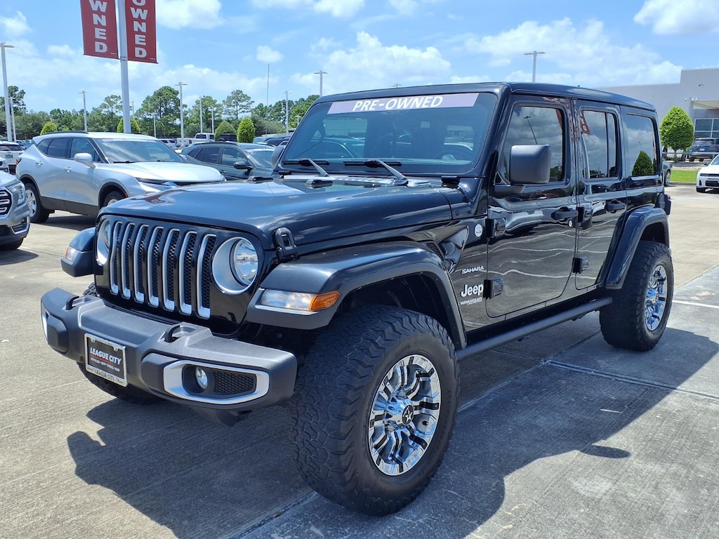 Used 2019 Jeep Wrangler 4-Door Sahara SUV