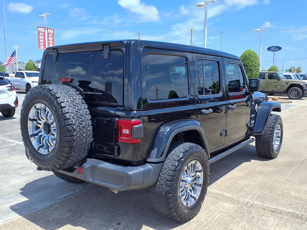 Used 2019 Jeep Wrangler 4-Door Sahara SUV