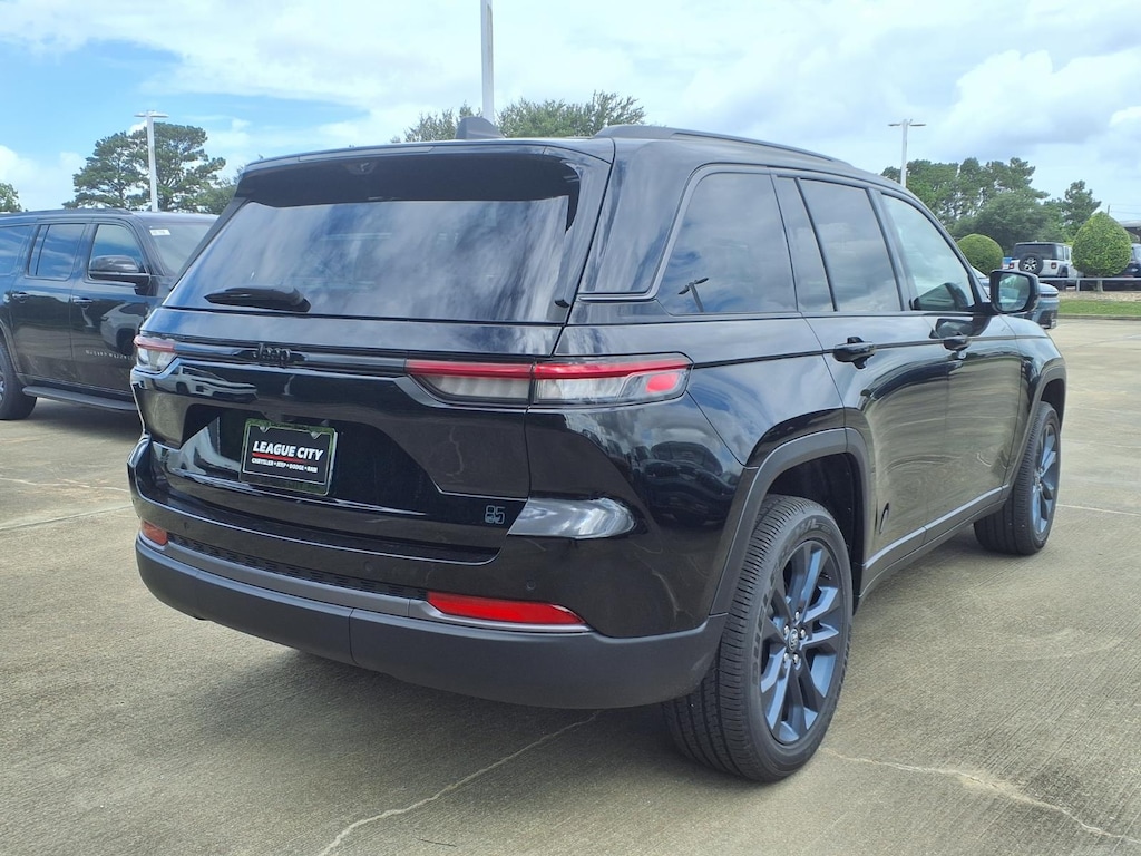 New 2026 Jeep Grand Cherokee 85th Anniversary Sport Utility
