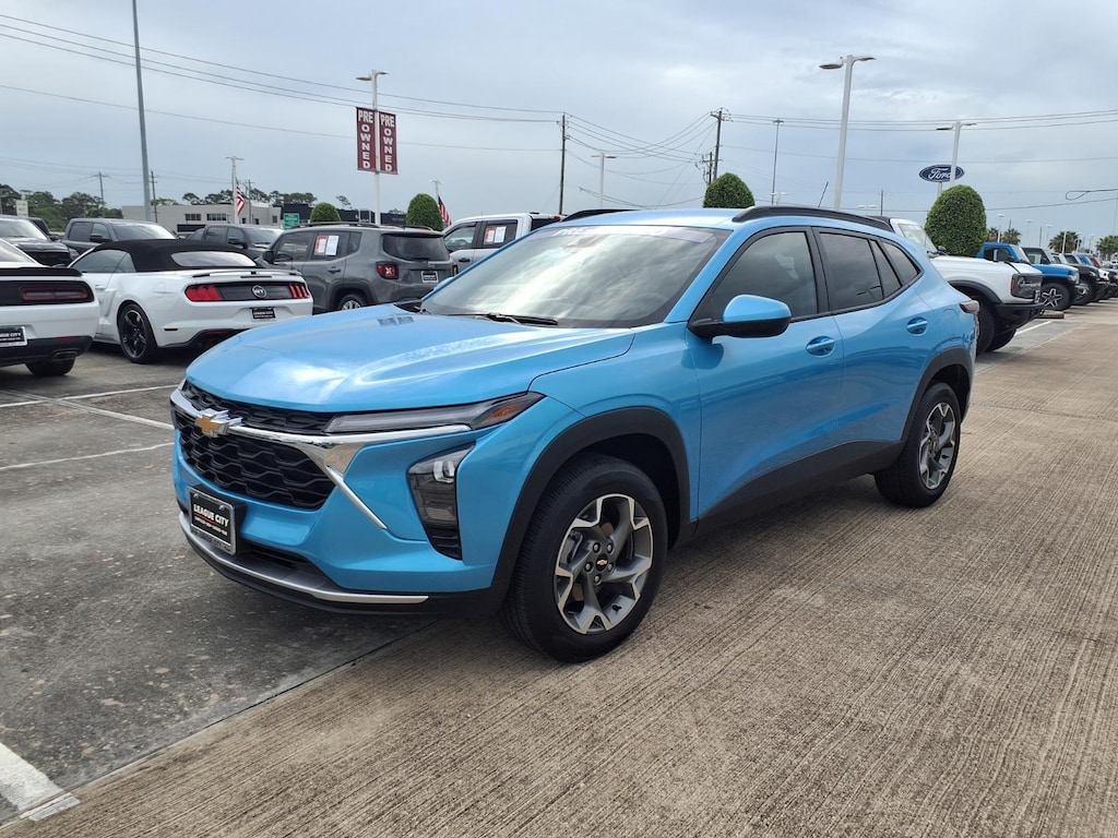 Used 2026 Chevrolet Trax LT SUV