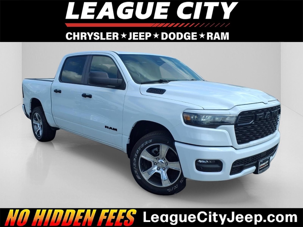 New 2026 Ram 1500 Express Crew Cab