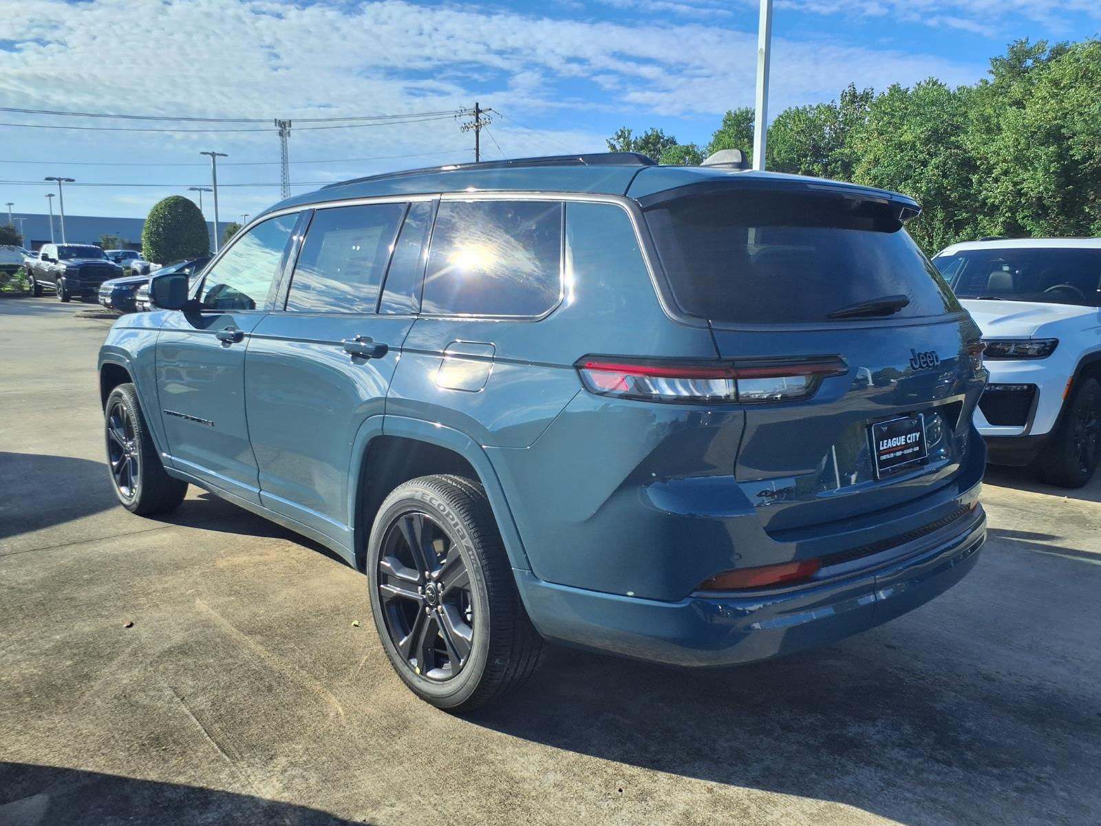 New 2027 Jeep Grand Cherokee L LIMITED RESERVE 4X4 Sport Utility