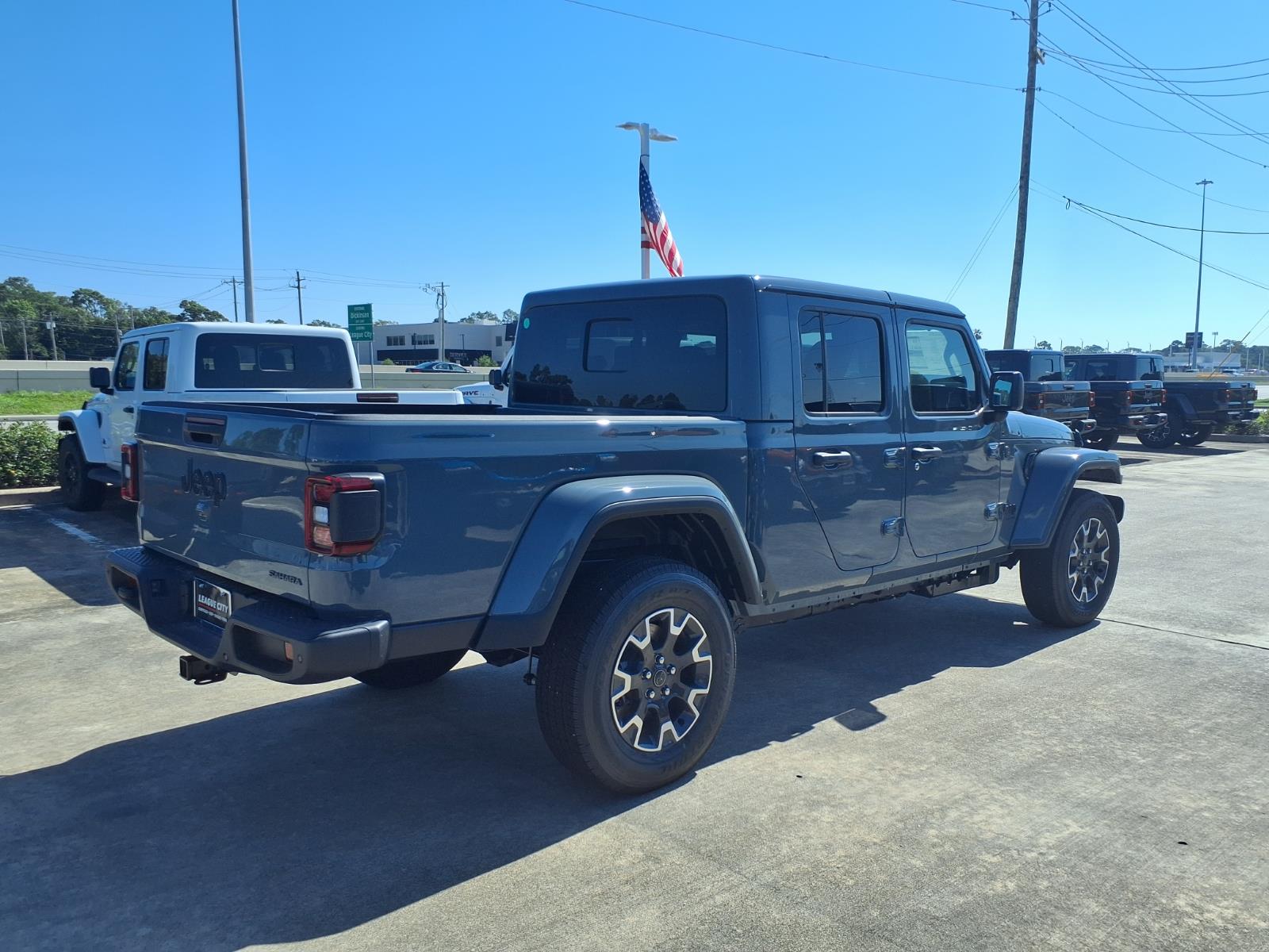 New 2026 Jeep Gladiator Sahara Pickup