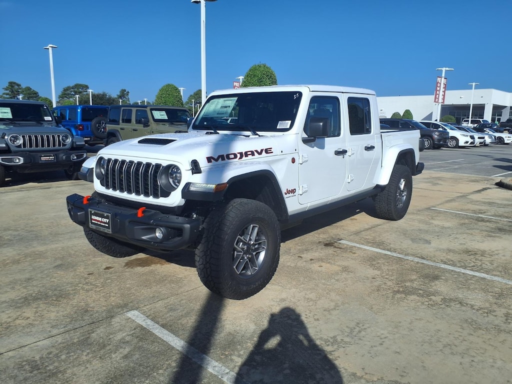 New 2026 Jeep Gladiator Mojave X Pickup