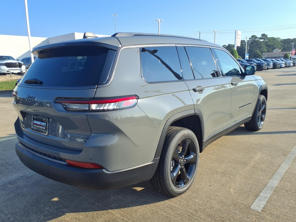 New 2027 Jeep Grand Cherokee L LIMITED 4X2 Sport Utility