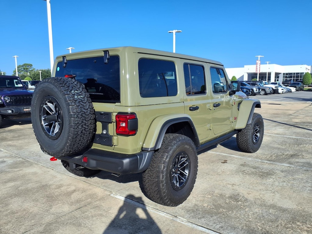 New 2026 Jeep Wrangler 4-Door Rubicon X Sport Utility