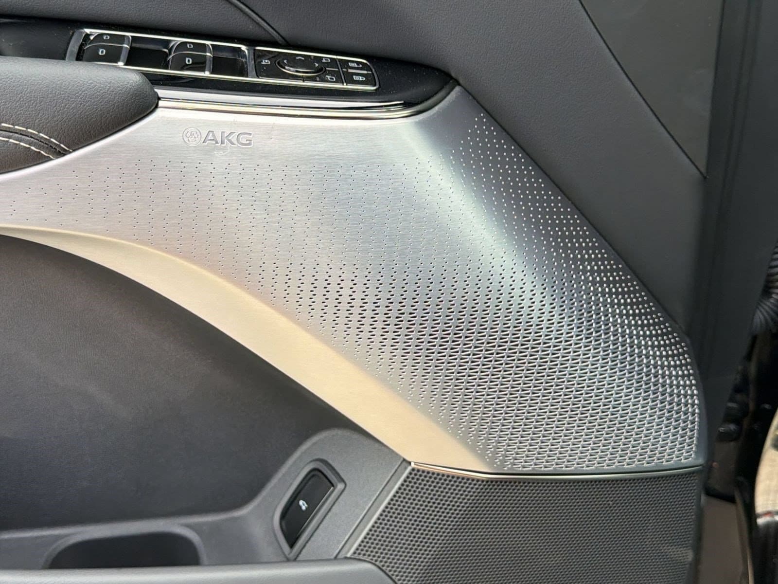 2026 Cadillac LYRIQ V - Photo 24