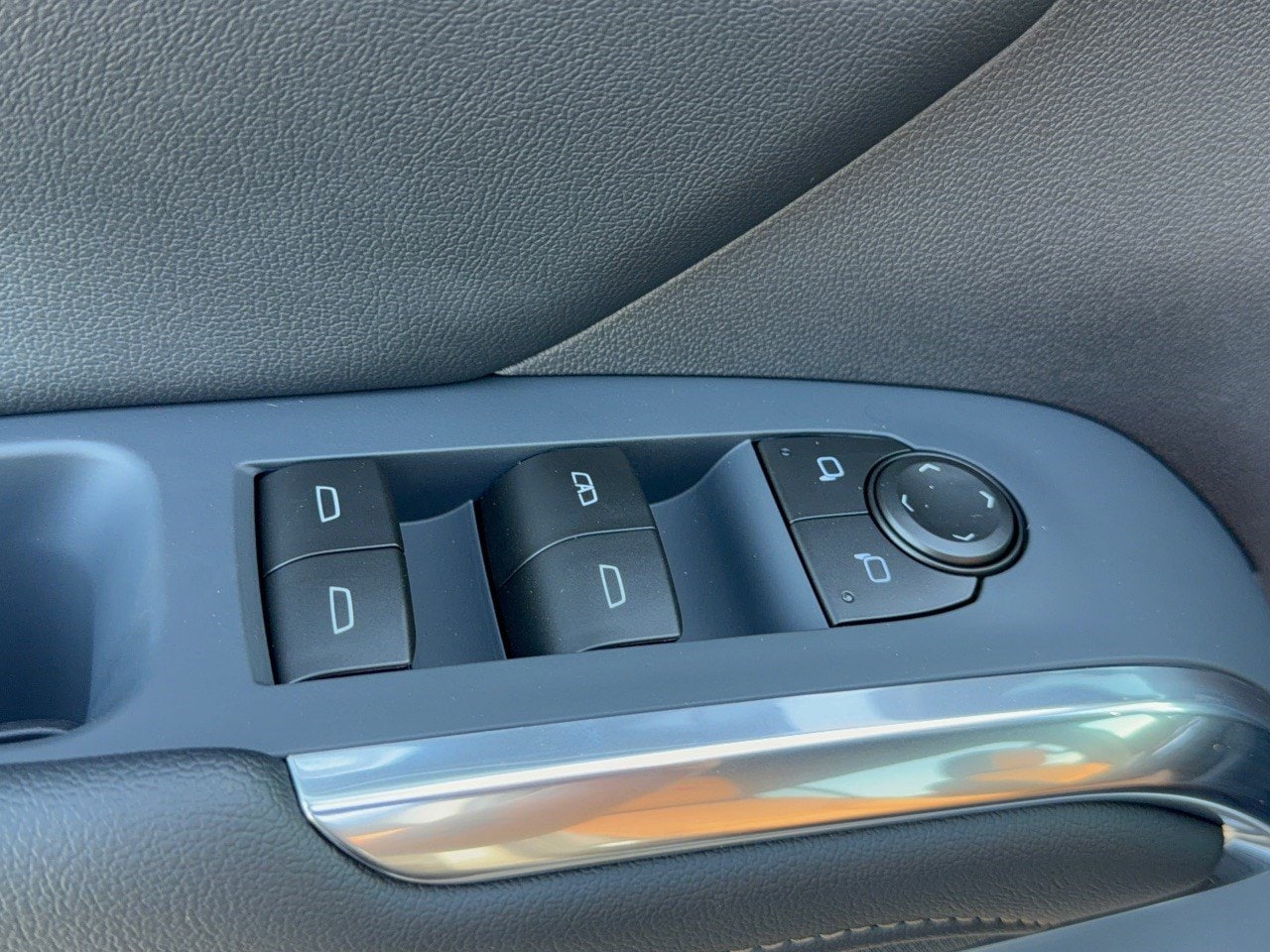2027 Chevrolet Traverse Z71 - Photo 14