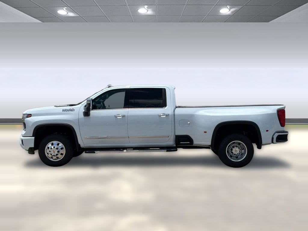 Used 2026 Chevrolet Silverado 3500 HD High Country DRW Truck