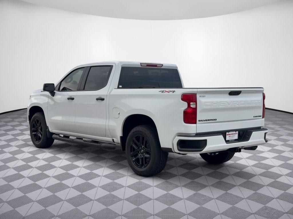 New 2026 Chevrolet Silverado 1500 Custom Truck