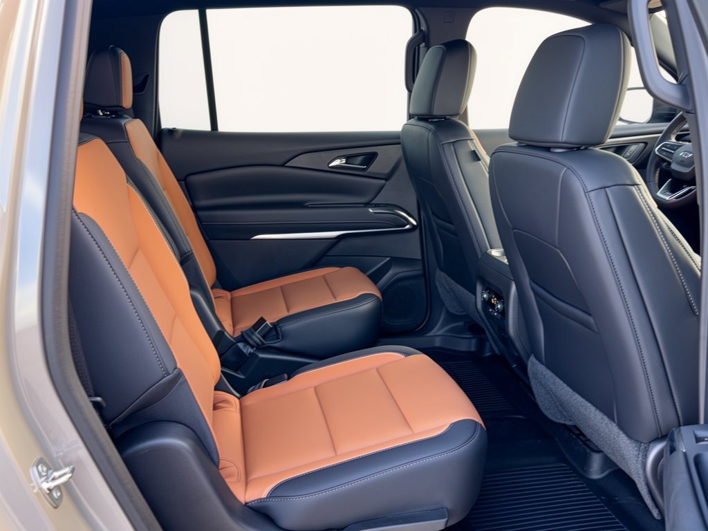 2027 Chevrolet Traverse Z71 - Photo 28