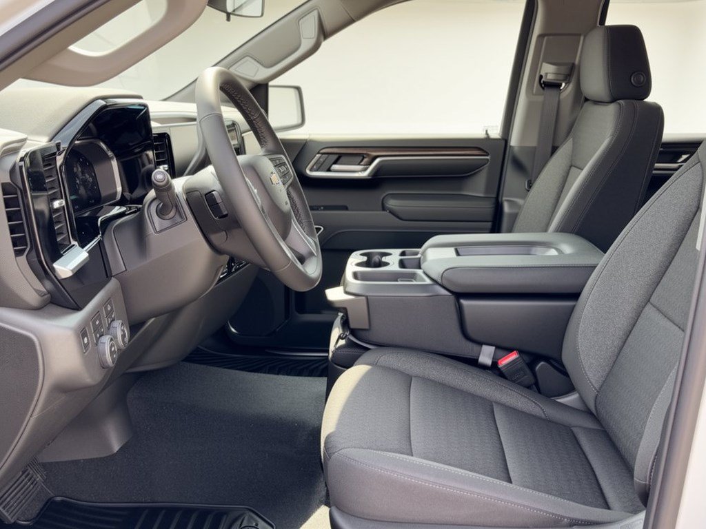 2026 Chevrolet Silverado 1500 LT - Photo 5