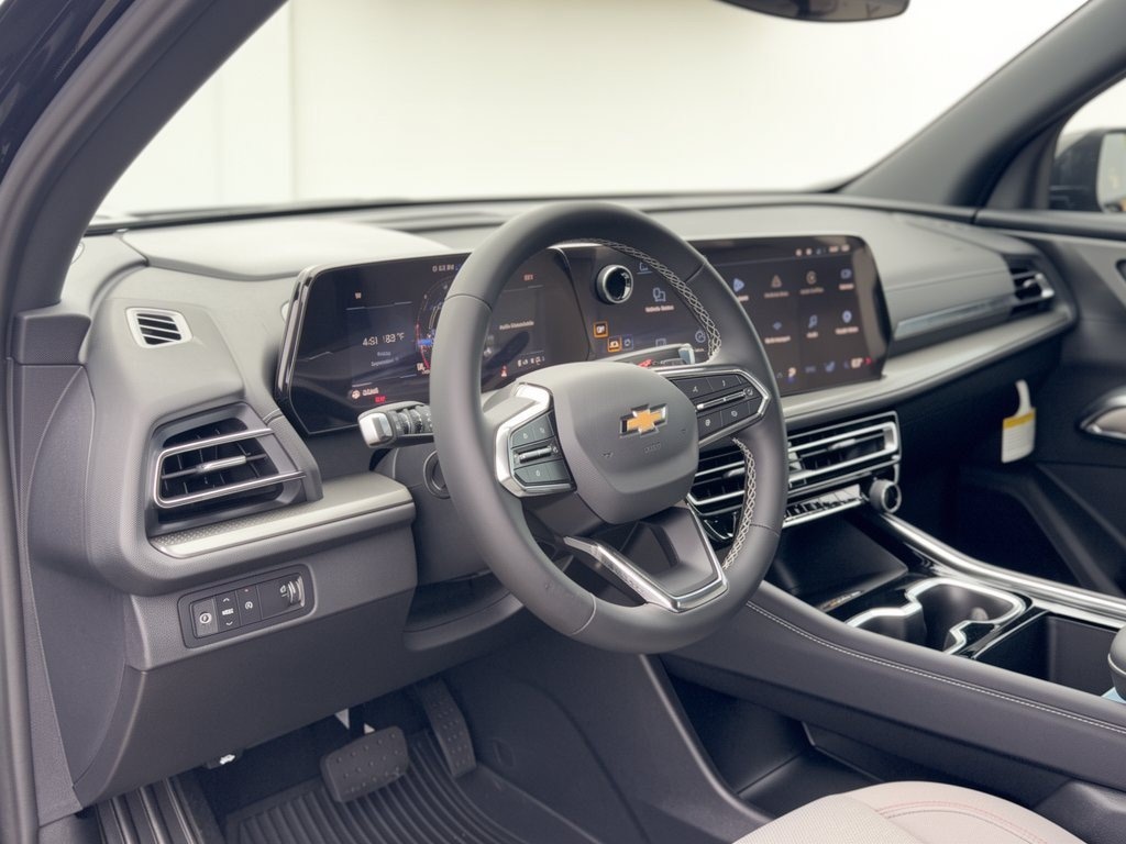 New 2027 Chevrolet Traverse LT SUV