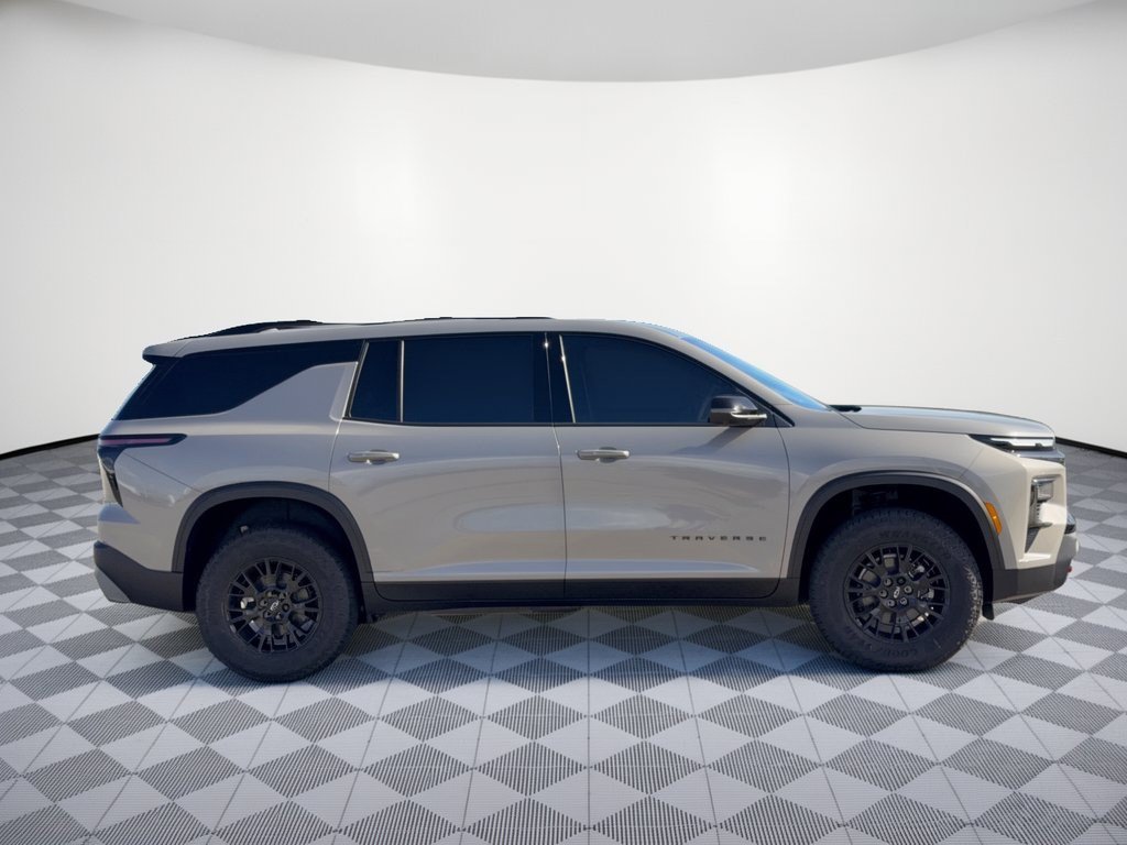 2027 Chevrolet Traverse Z71 - Photo 8