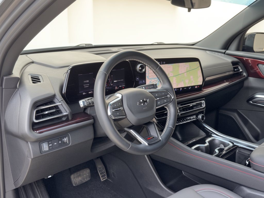 Used 2025 Chevrolet Traverse Z71 SUV