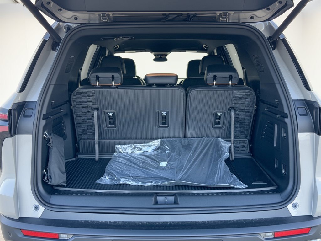 2027 Chevrolet Traverse Z71 - Photo 27