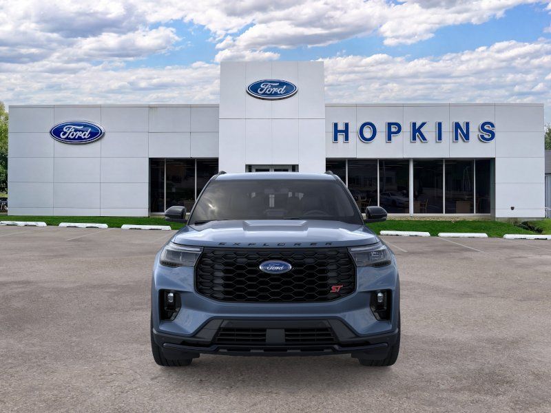 2026 Ford Explorer ST - Photo 6