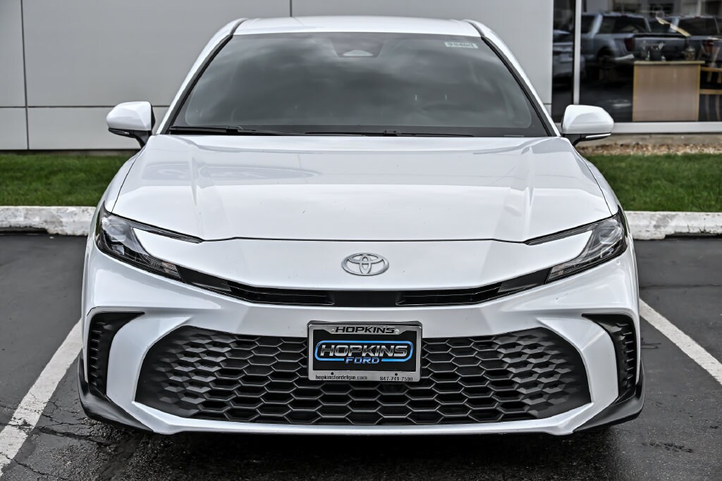 Used 2026 Toyota Camry SE Sedan