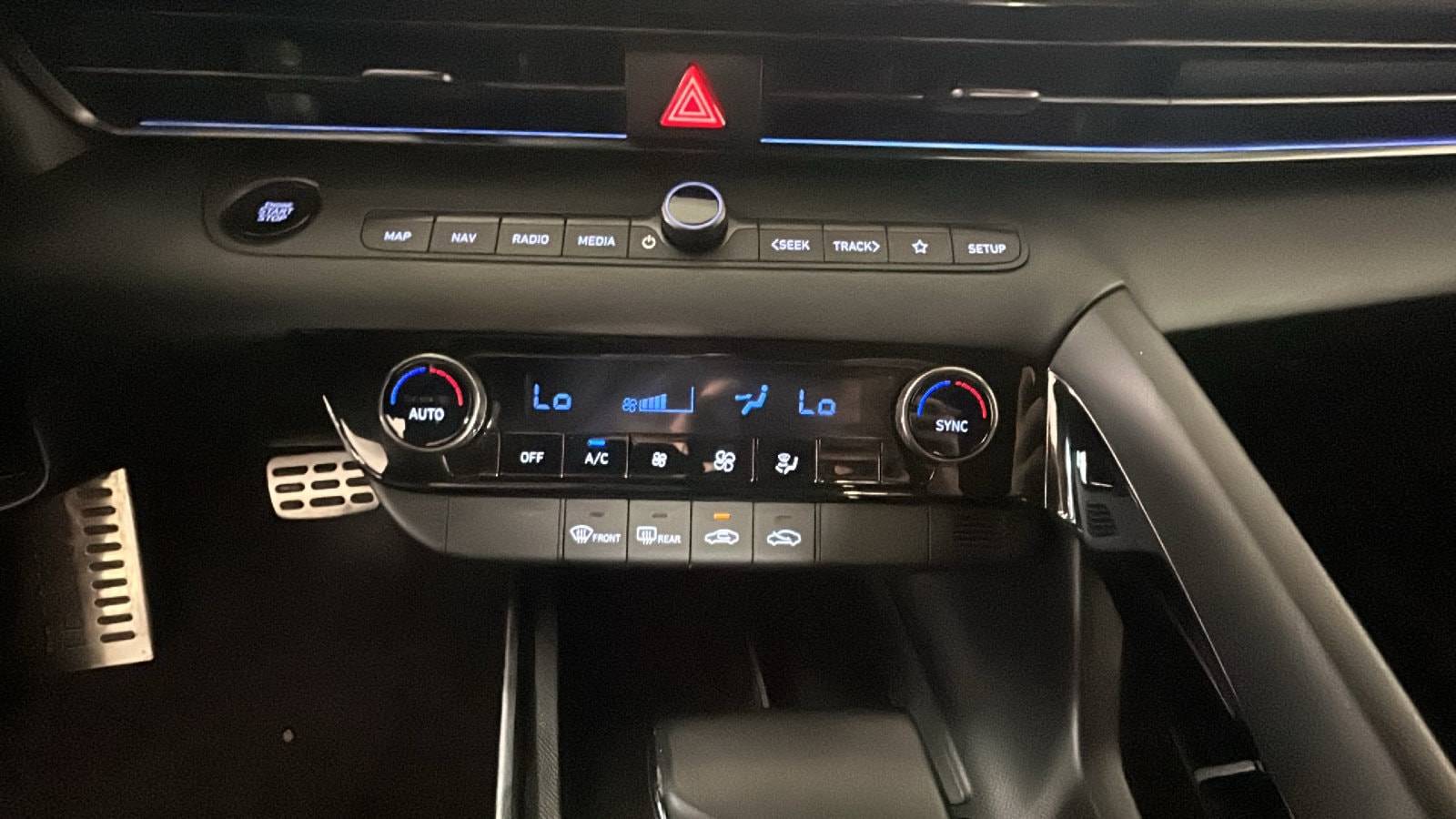 2025 Hyundai Elantra Blue - Photo 27