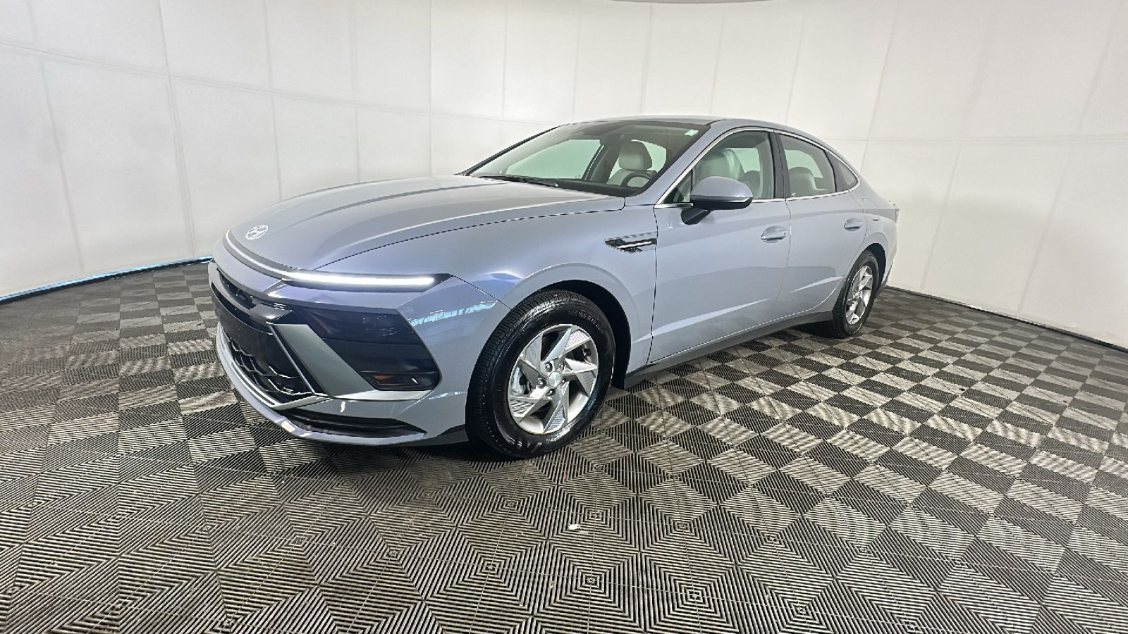 2026 Hyundai Sonata SE - Photo 8
