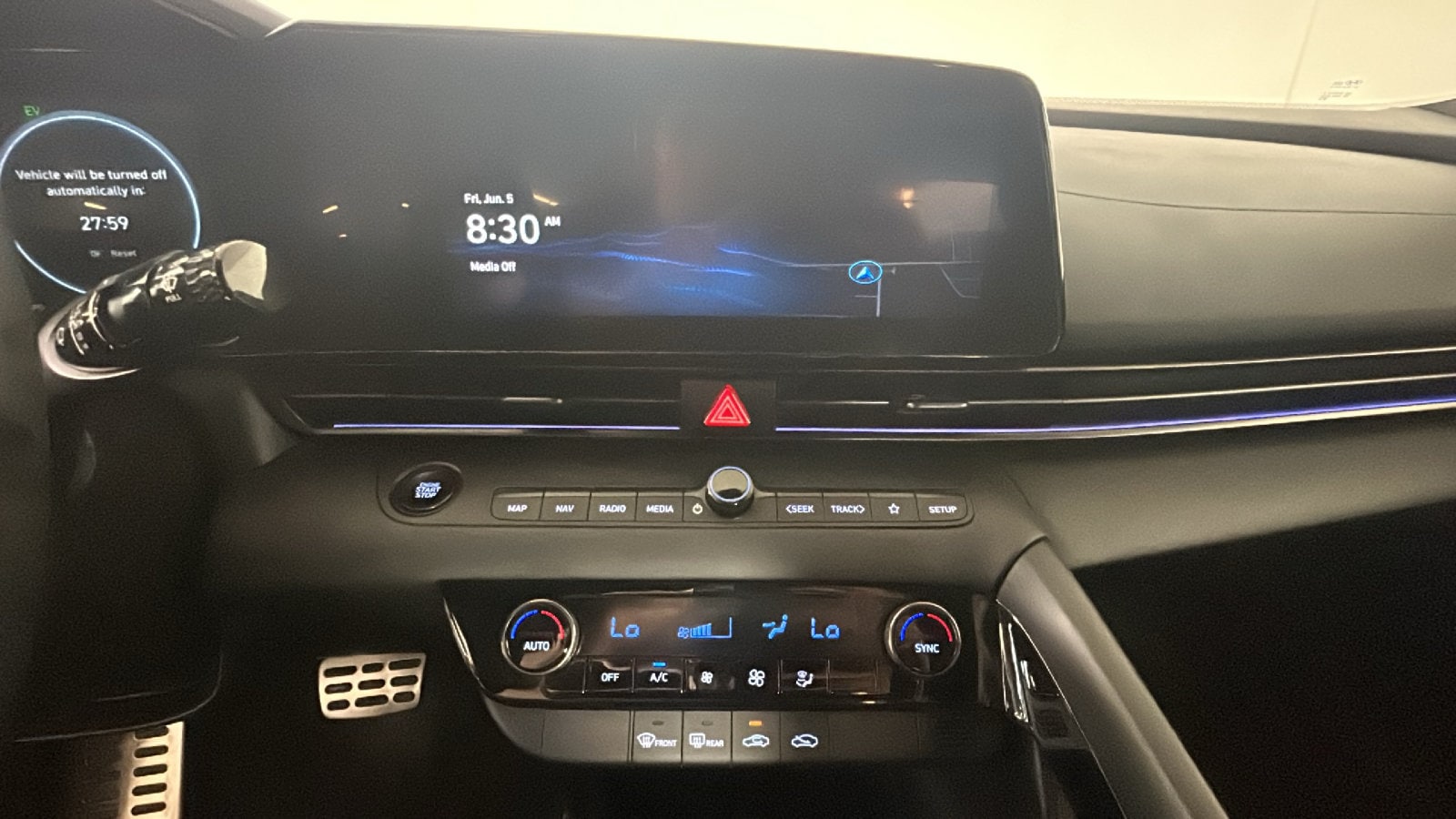 2025 Hyundai Elantra Blue - Photo 28
