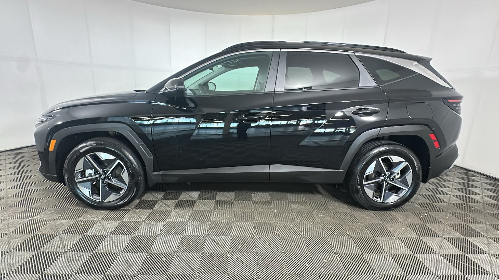 2025 Hyundai Tucson SEL Convenience - Photo 7