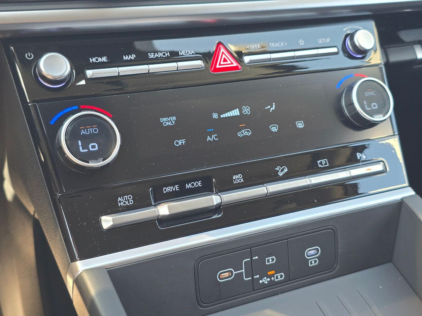 2026 Hyundai Santa Fe SE - Photo 34