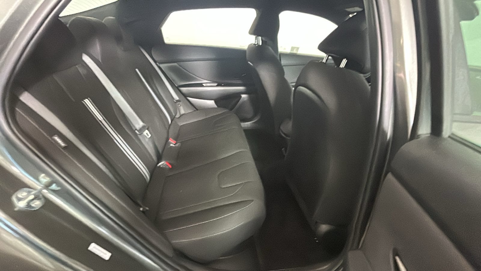 2025 Hyundai Elantra Blue - Photo 35