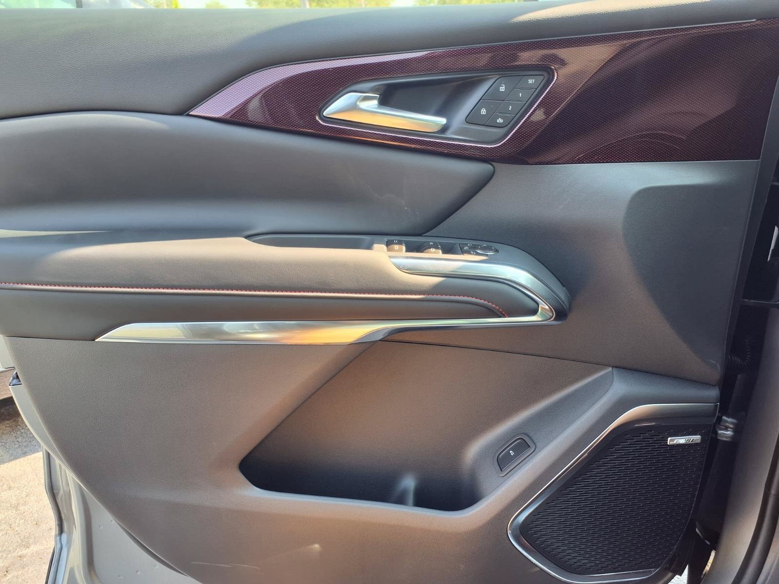 2027 Chevrolet Traverse RS - Photo 11