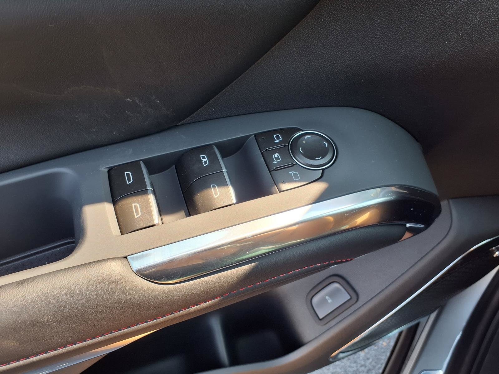 2027 Chevrolet Traverse RS - Photo 12
