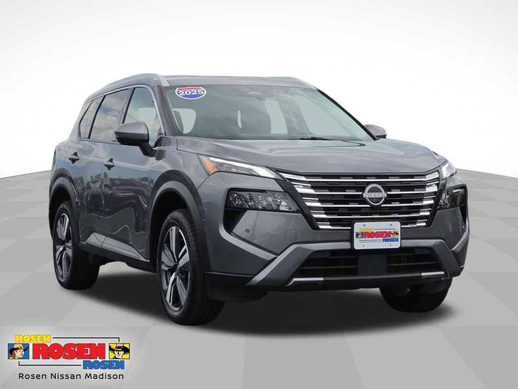 2025 Nissan Rogue SL