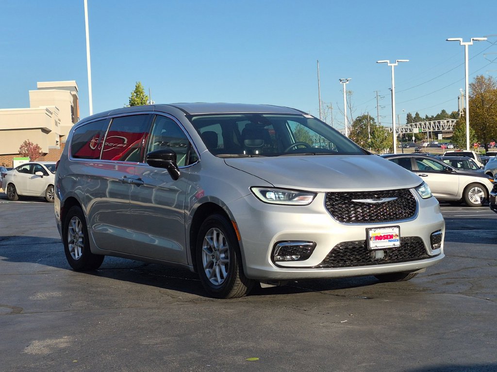 2024 Chrysler Pacifica
