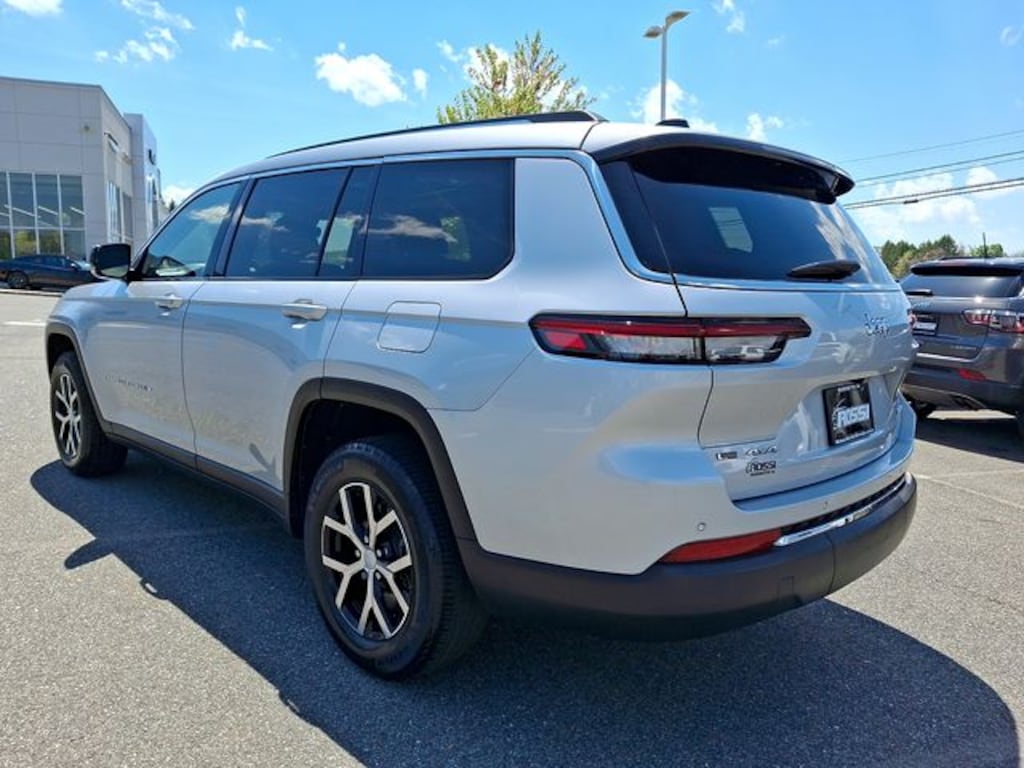 Used 2023 Jeep Grand Cherokee L Limited SUV