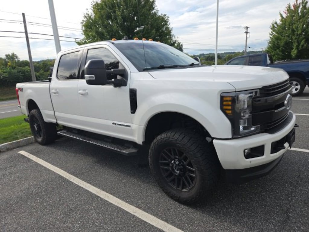 Used 2019 Ford F-350 Lariat Truck Crew Cab