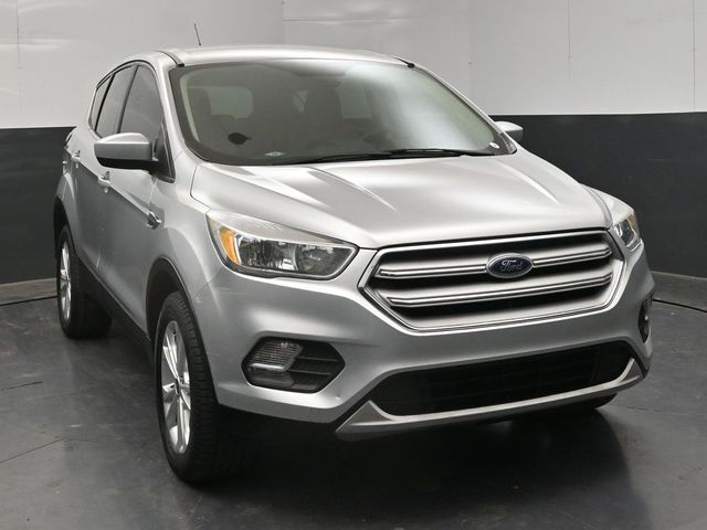 Used 2019 Ford Escape SE with VIN 1FMCU9GD9KUA71641 for sale in Roswell, NM
