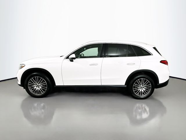 2025 Mercedes-Benz GLC Base - Photo 8
