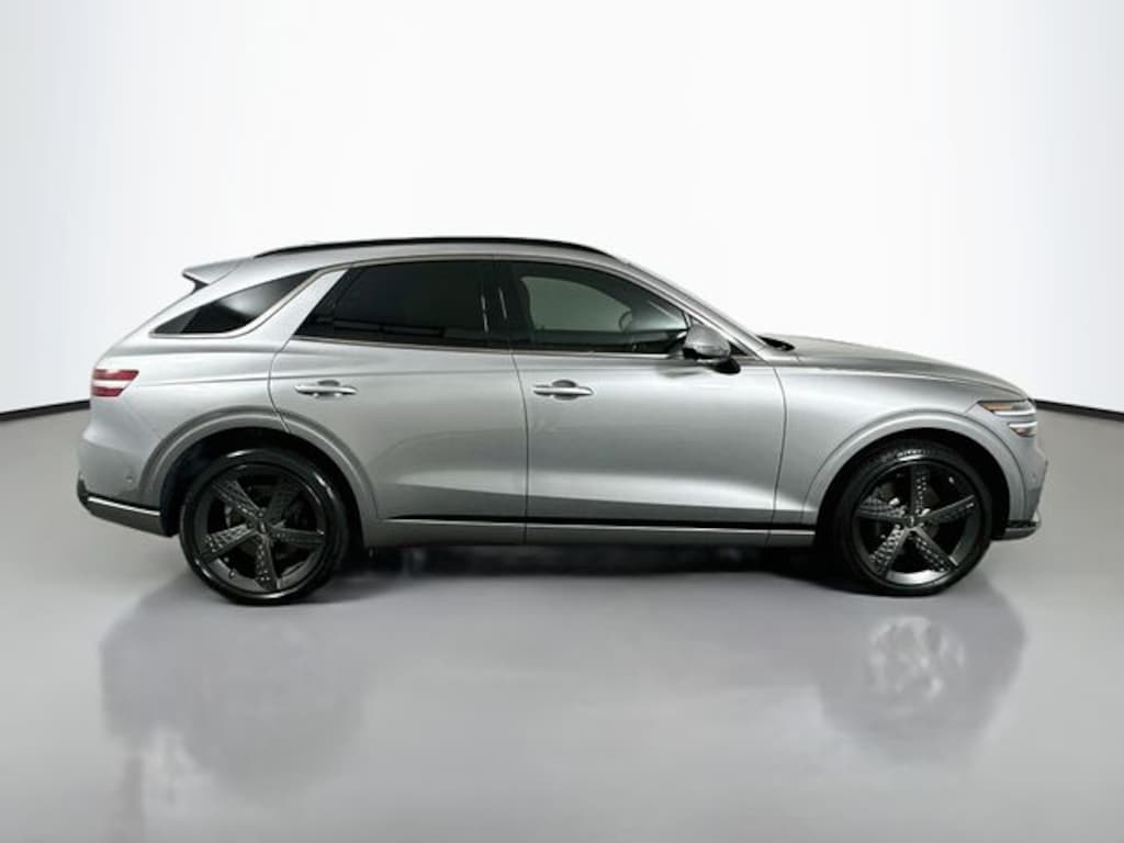 Used 2023 Genesis GV70 2.5T SUV