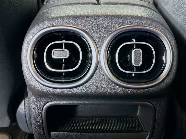 2025 Mercedes-Benz GLC Base - Photo 24