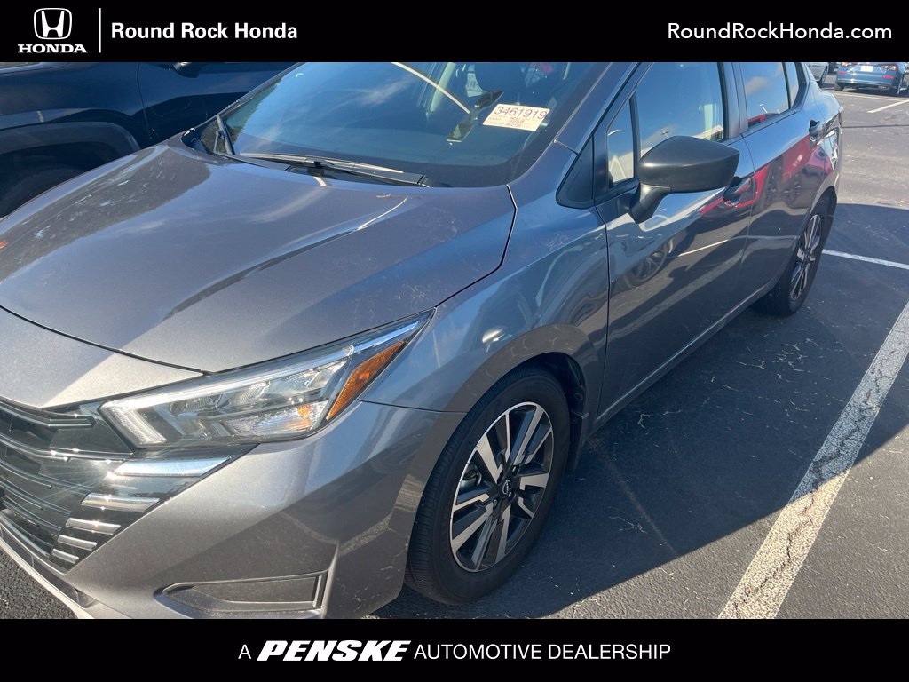  Nissan Versa