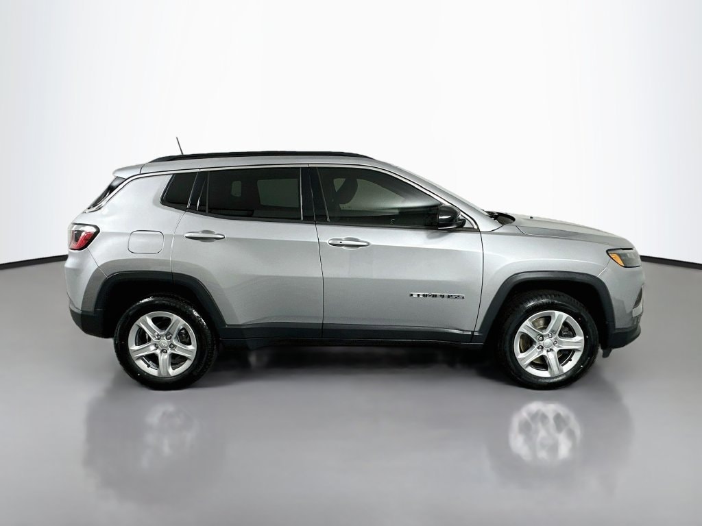 Used 2023 Jeep Compass Latitude SUV