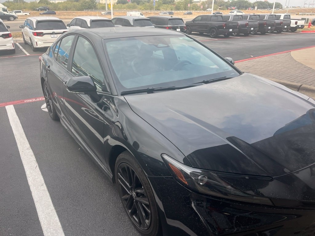 Used 2025 Toyota Camry SE Sedan