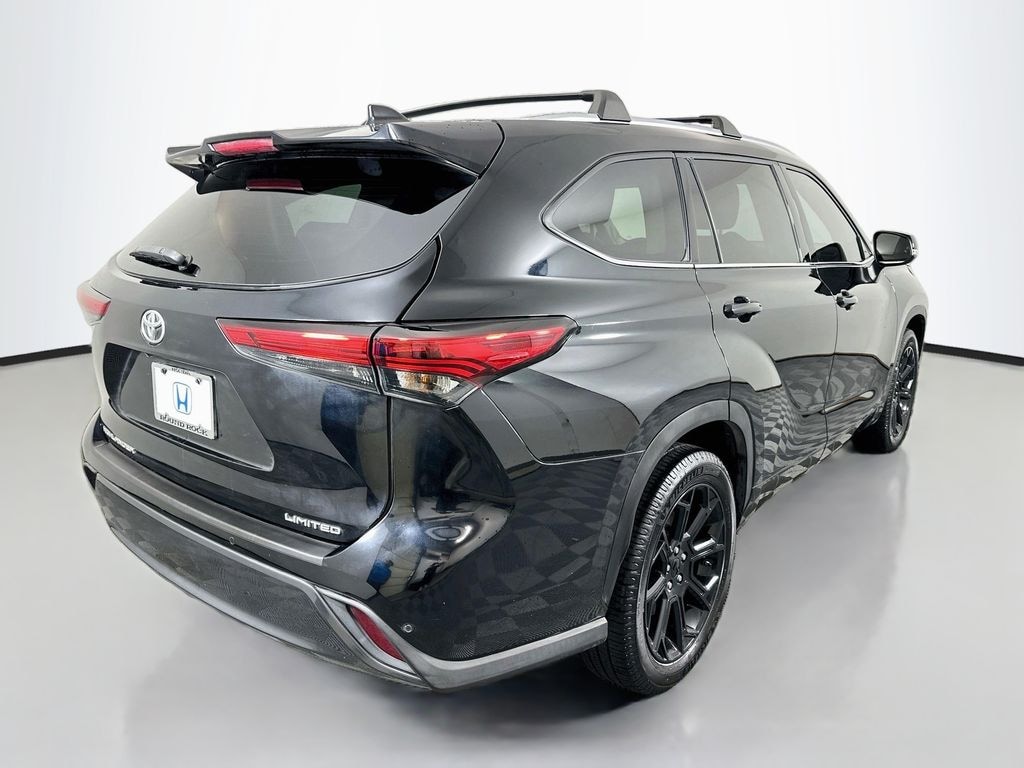 Used 2023 Toyota Highlander Limited SUV