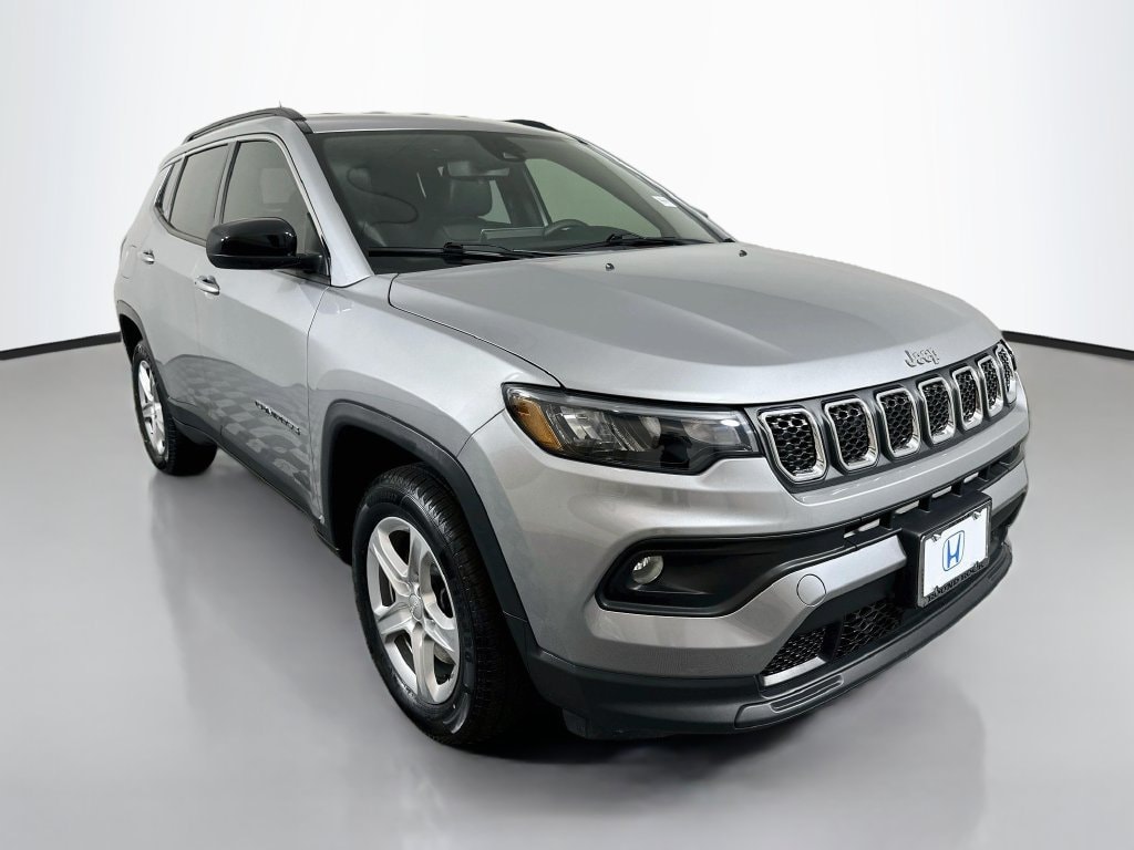 Used 2023 Jeep Compass Latitude SUV