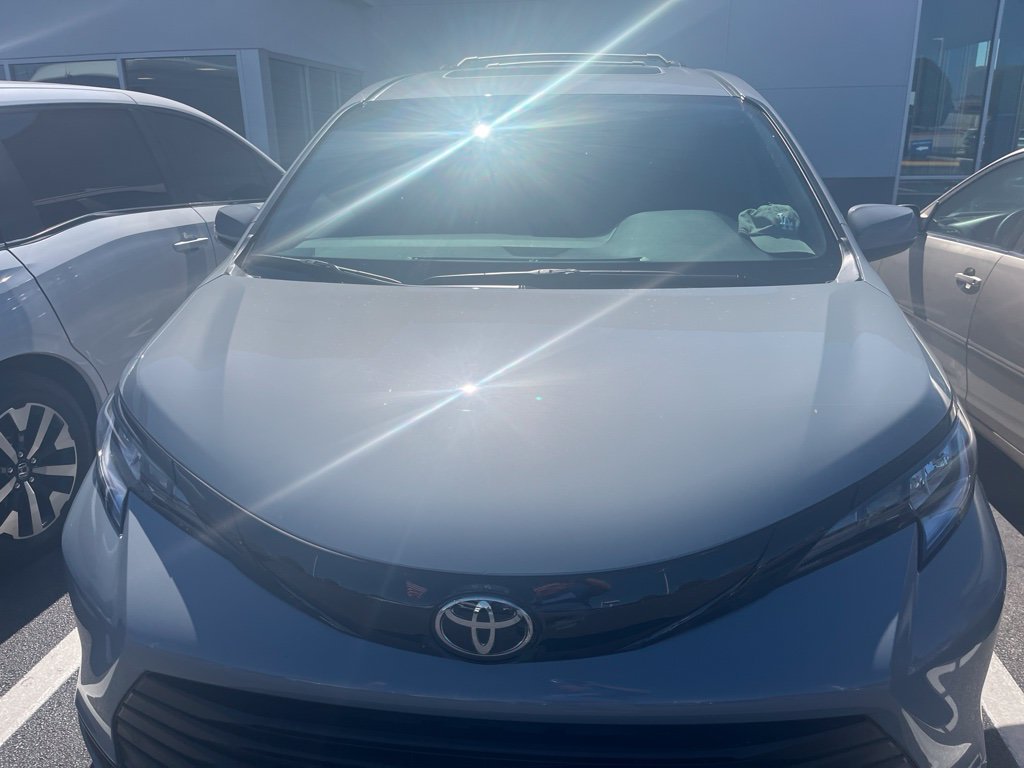 Used 2026 Toyota Sienna Woodland Edition Van Passenger Van