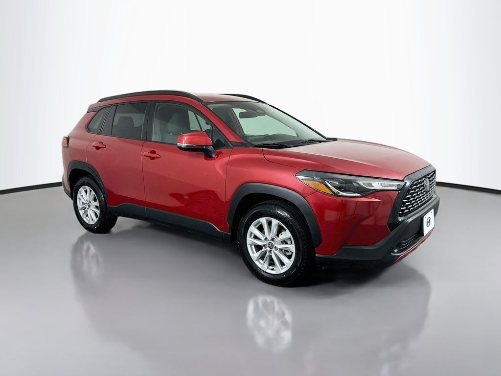 Used 2023 Toyota Corolla Cross LE SUV