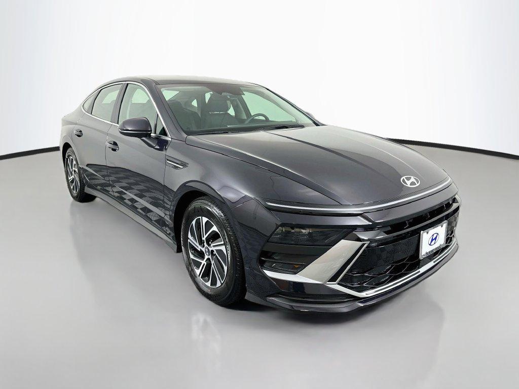New 2026 Hyundai Sonata Hybrid Blue Sedan