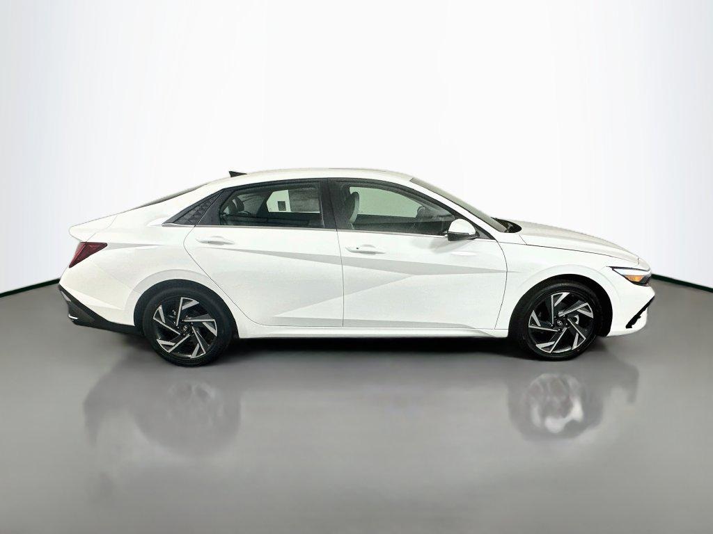 New 2026 Hyundai Elantra Limited Sedan